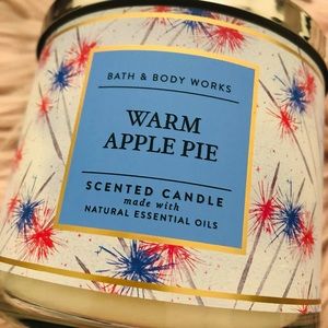 Bath & Body Works Warm Apple Pie 3 wick candle